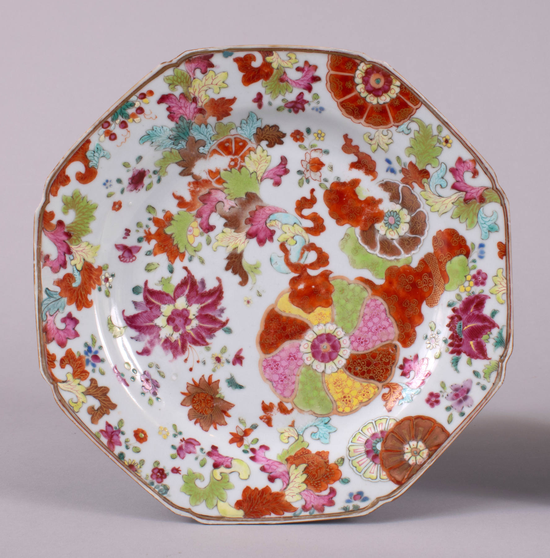 Pair of Chinese Export Pseudo Tobacco Leaf Plates, c. 1770