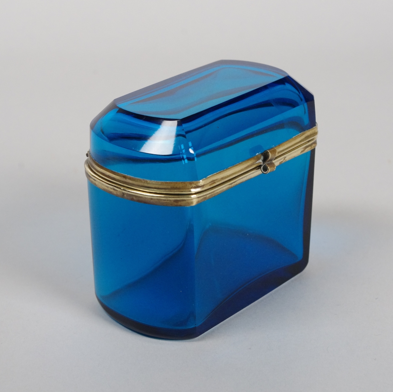 Robert Morrissey Antiques French Blue Glass Dresser Box