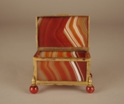 View 2: Fine Agate Box